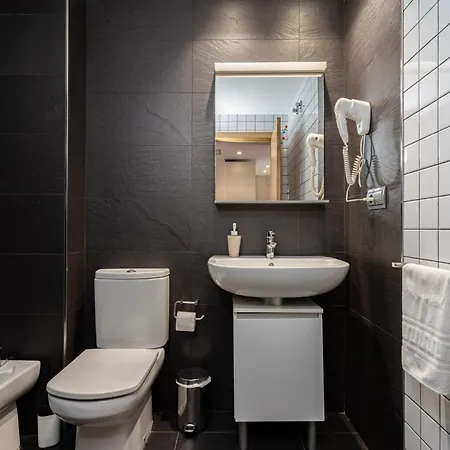 Apts Cueto 2b 2 Adultos 1 Nino *
