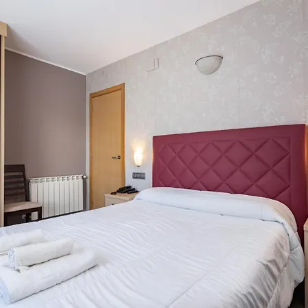 Apartman Apts Cueto 2b 2 Adultos 1 Nino Onís