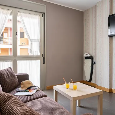 Apts Cueto 2b 2 Adultos 1 Nino Onís