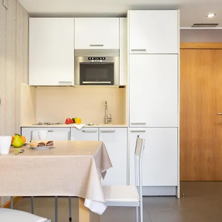 Apts Cueto 2b 2 Adultos 1 Nino Apartman